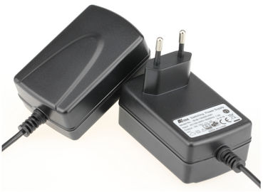 Καλή τιμή. 110V - 220V προσαρμοστής 3W γραφείων - 300W για τις ηλεκτρονικές συσκευές σε απευθείας σύνδεση